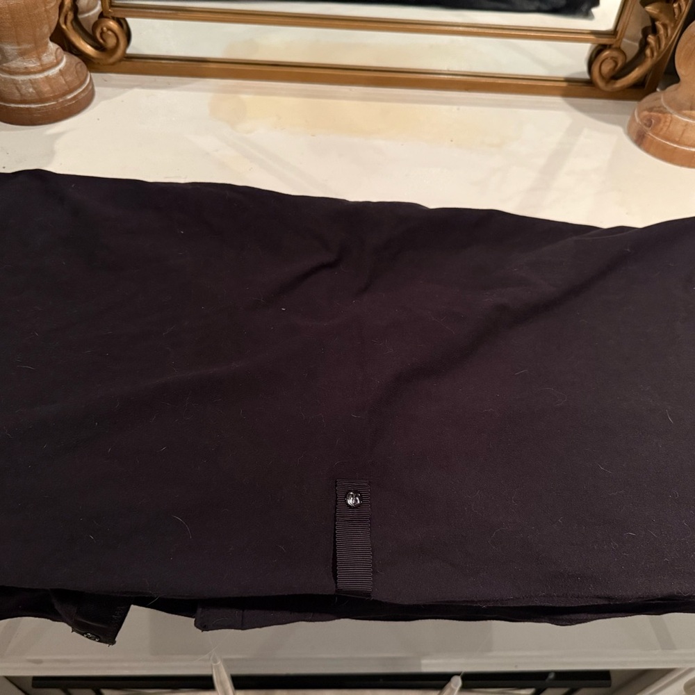 Lululemon Black Vinyasa Snap Scarf